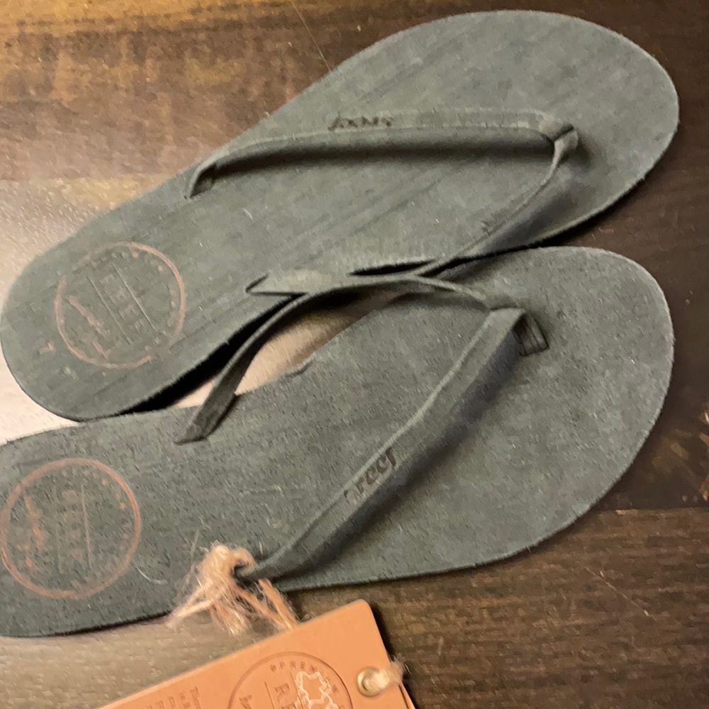 Reef leather Uptown flip flops